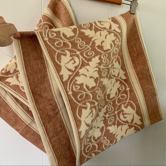 Pair of New Anichini Italy Wool Cotton Vine Leaf Jacquard Luxury Pillow Covers - Picture 3 of 9